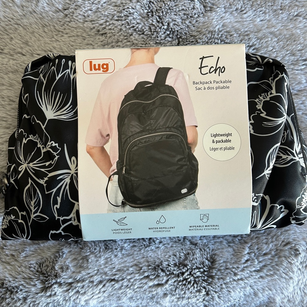 NWT Lug Echo SE Packable in Outline Floral Black